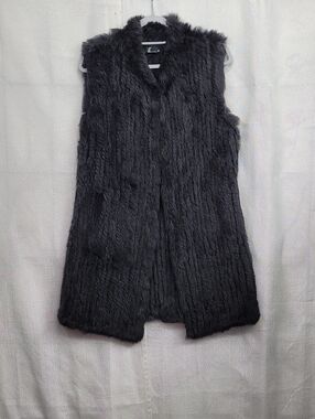 Love Token Rabbit Fur Sleeveless Vest - Black Size Medium
